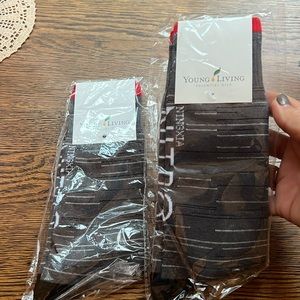 YoungLiving socks (2pair) NEW IN BAG